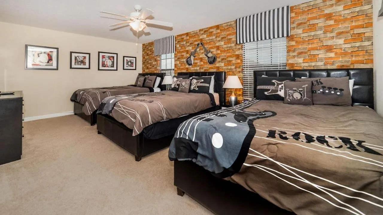 1427 Moon Valley Drive Davenport 0*,